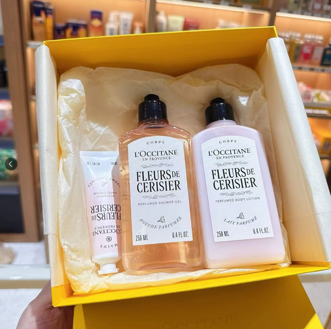 L'Occitane Fleurs De Cerisier Delight Collection Set