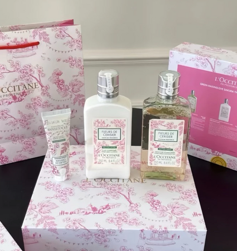 L'Occitane en Provence Green Raisins Love Sakura three piece gift box
